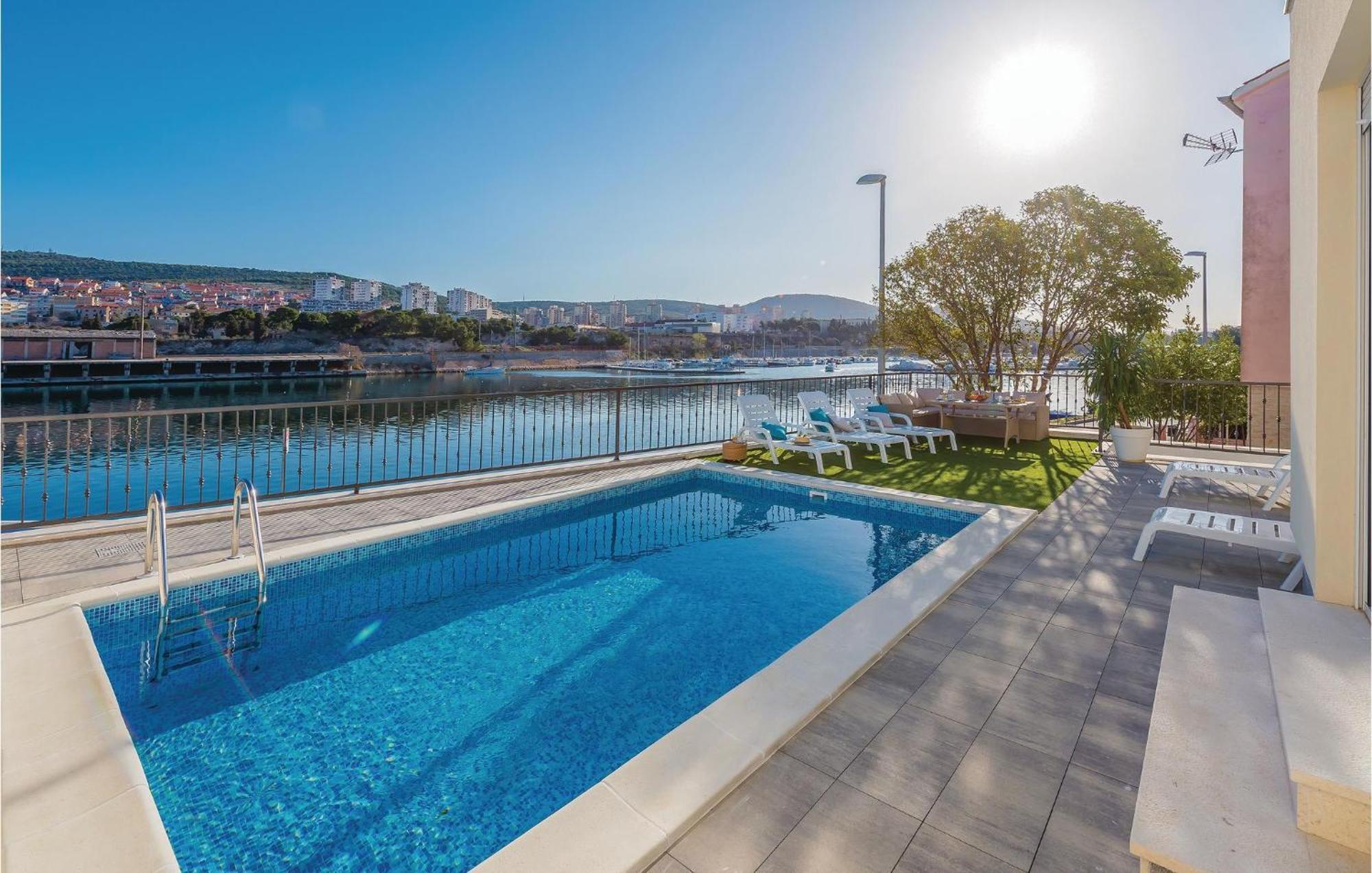 Beautiful Home In Sibenik With Kitchen Exterior photo